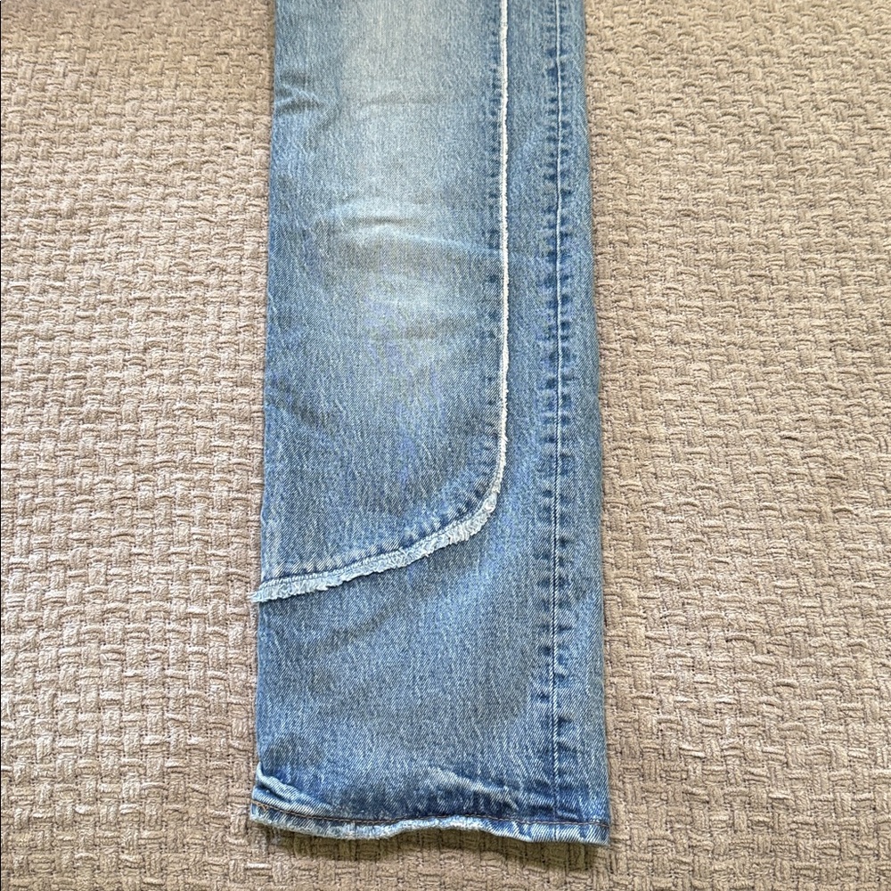 Levi's Light Blue Denim Jeans with Frayed Contrast Seams - Picture 3 of 9